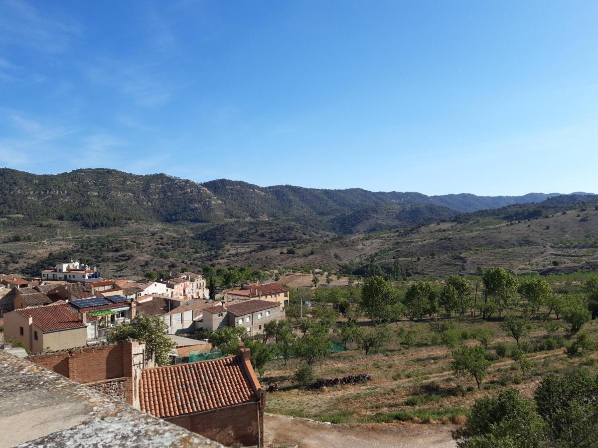 Fonda Toldra Otel Ulldemolins Dış mekan fotoğraf