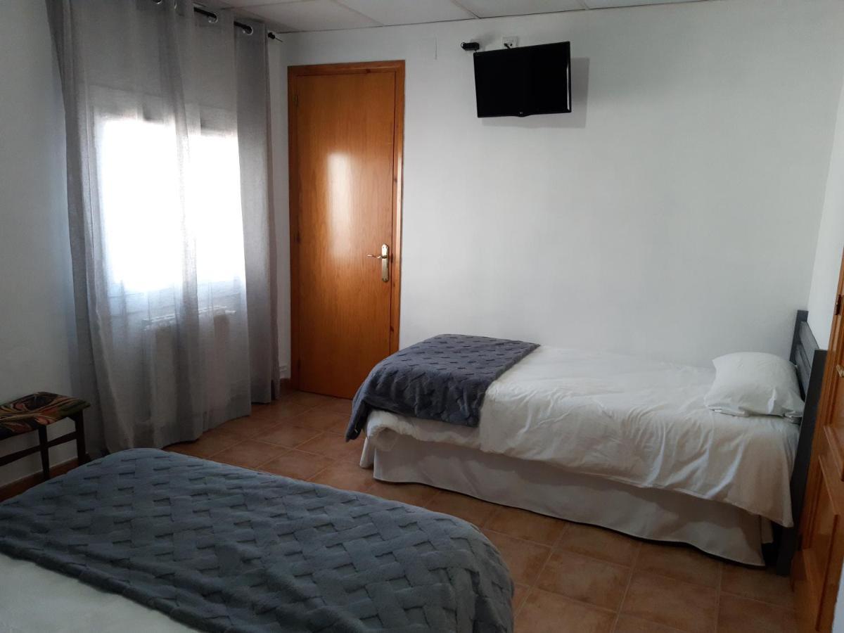 Fonda Toldra Otel Ulldemolins Dış mekan fotoğraf