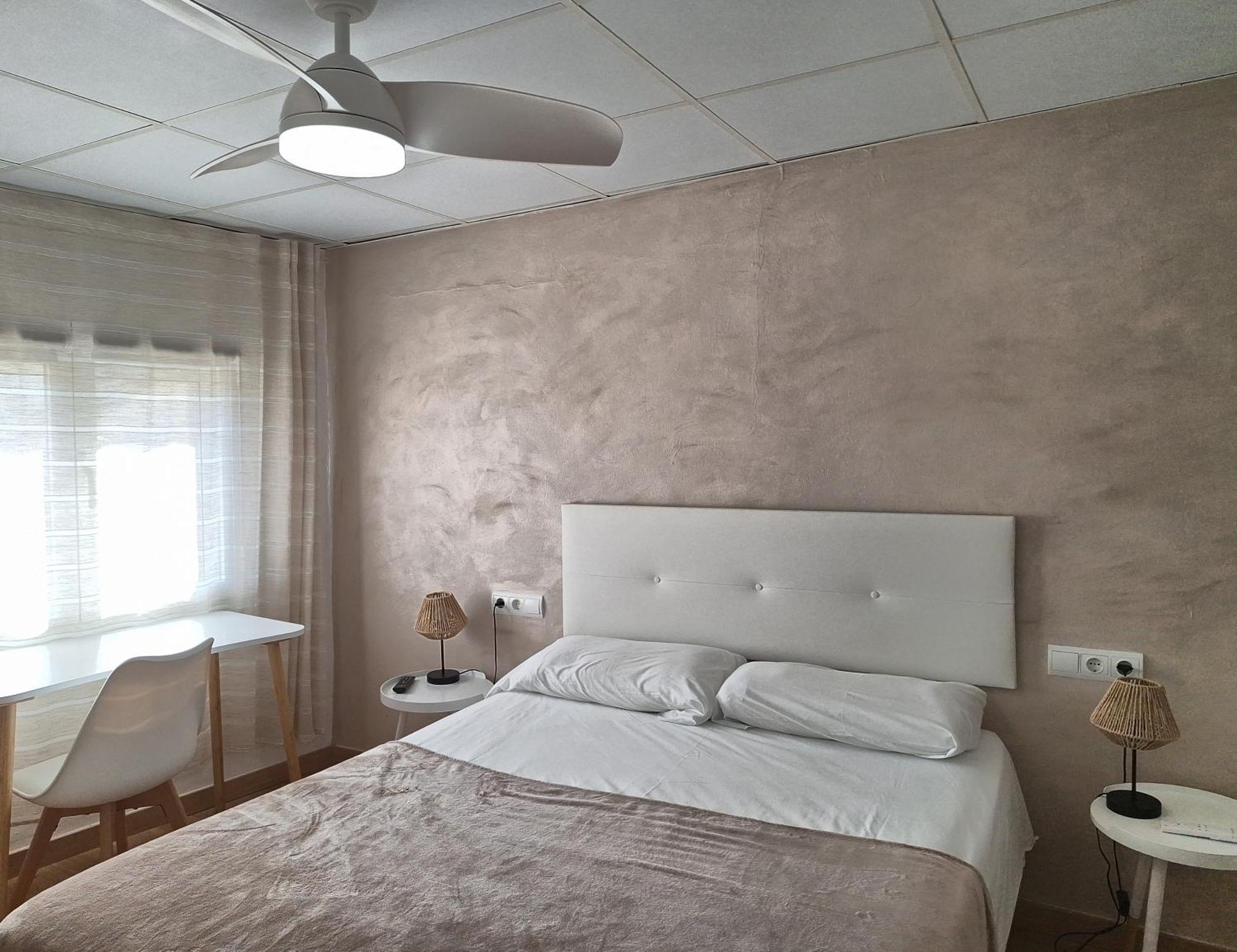 Fonda Toldra Otel Ulldemolins Dış mekan fotoğraf