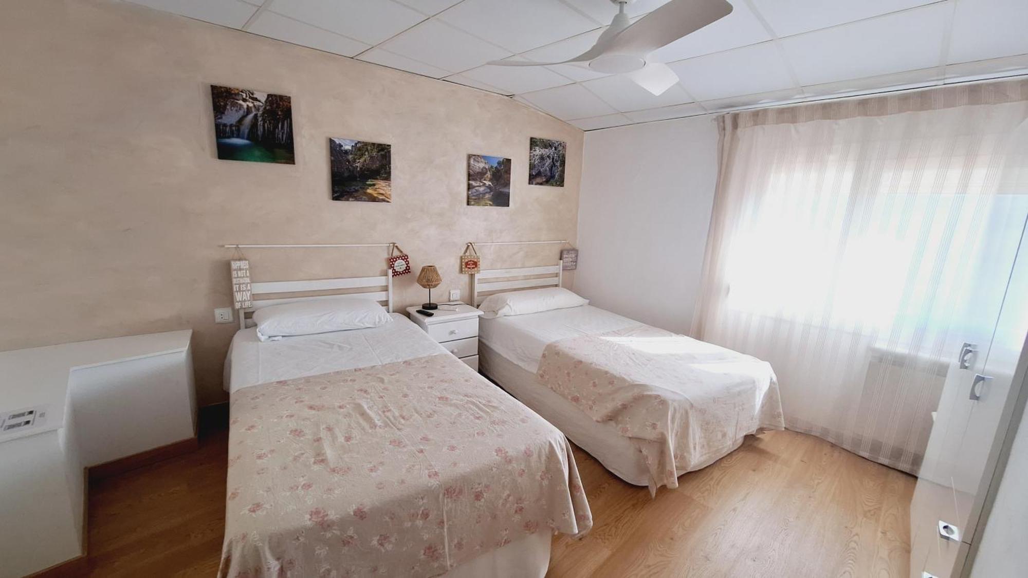 Fonda Toldra Otel Ulldemolins Dış mekan fotoğraf