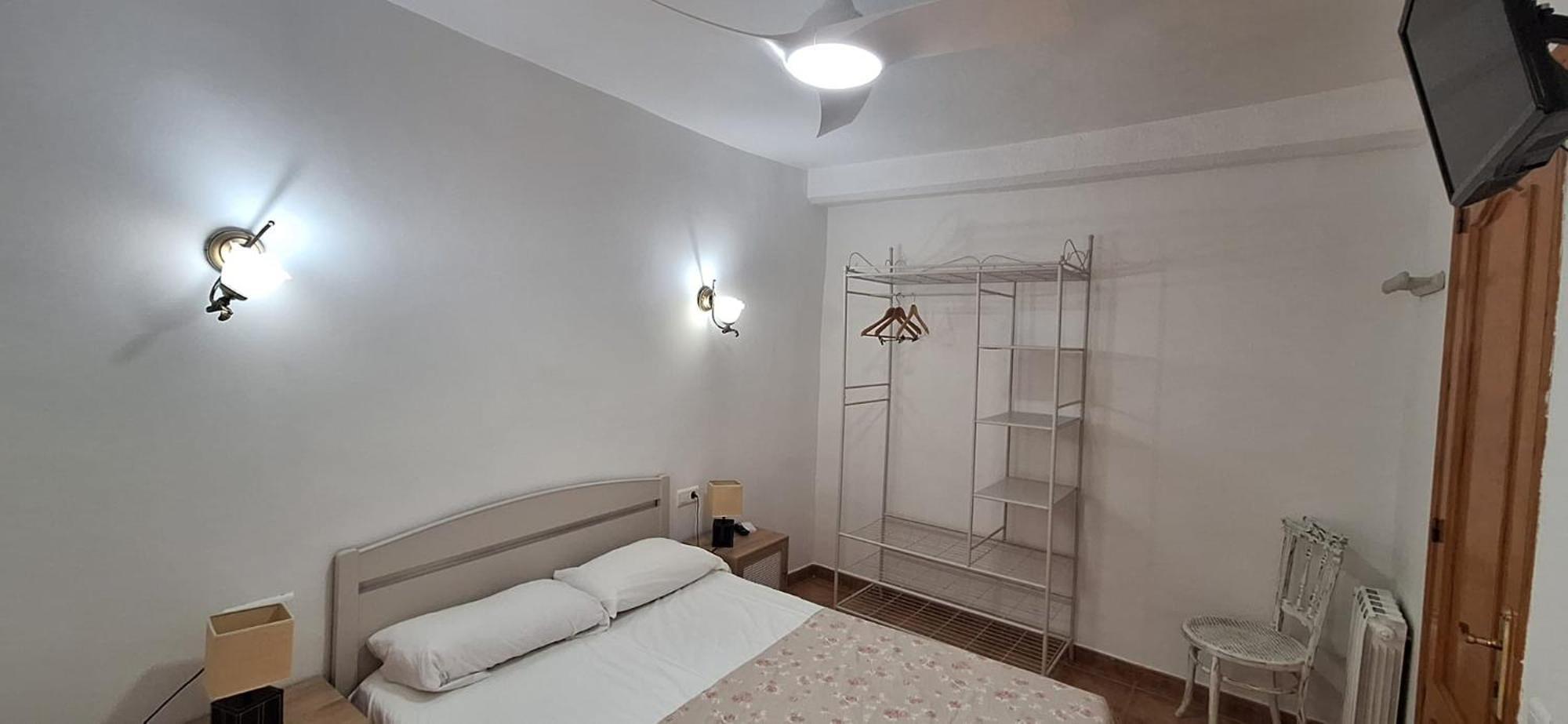 Fonda Toldra Otel Ulldemolins Dış mekan fotoğraf