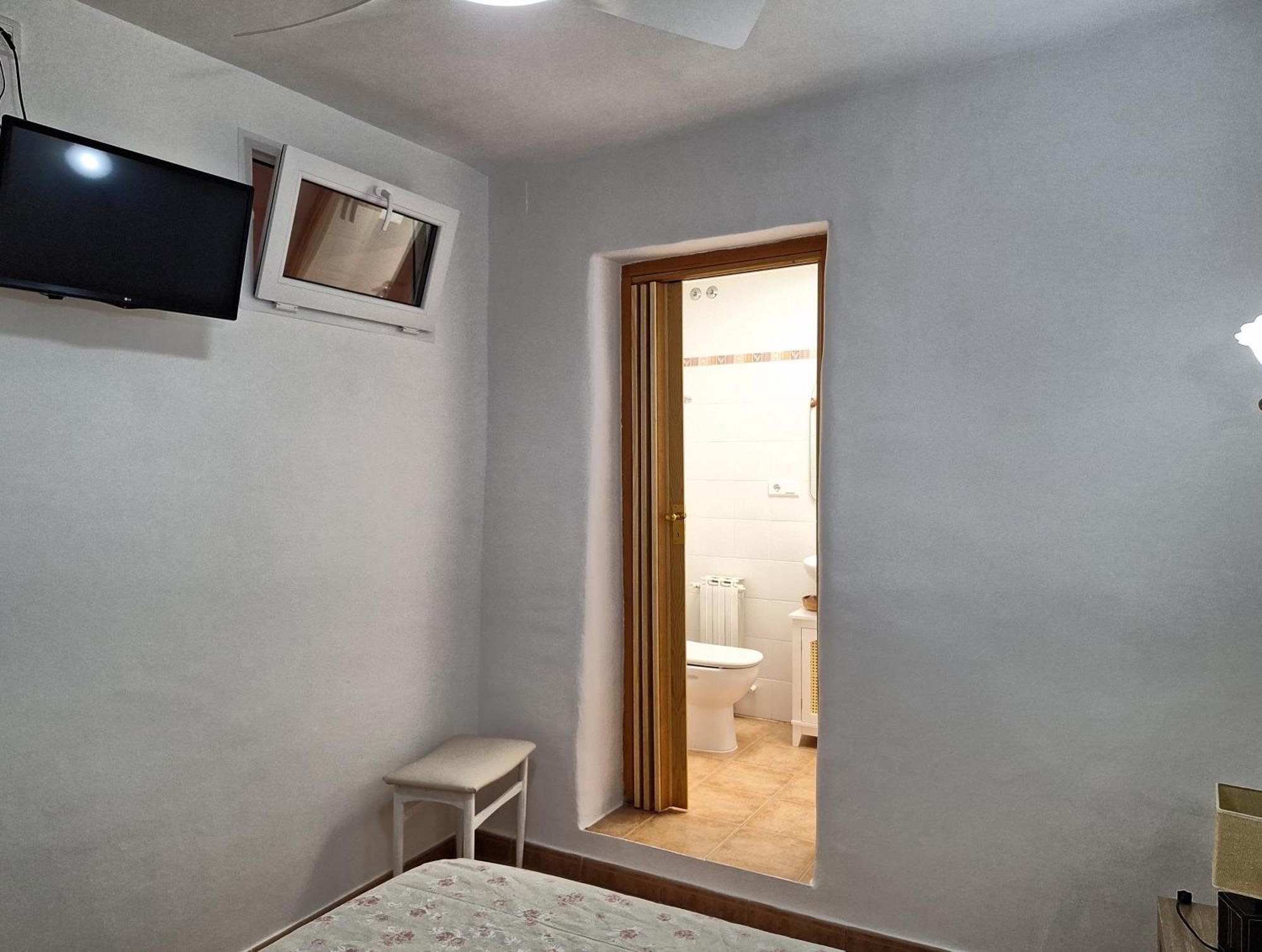 Fonda Toldra Otel Ulldemolins Dış mekan fotoğraf