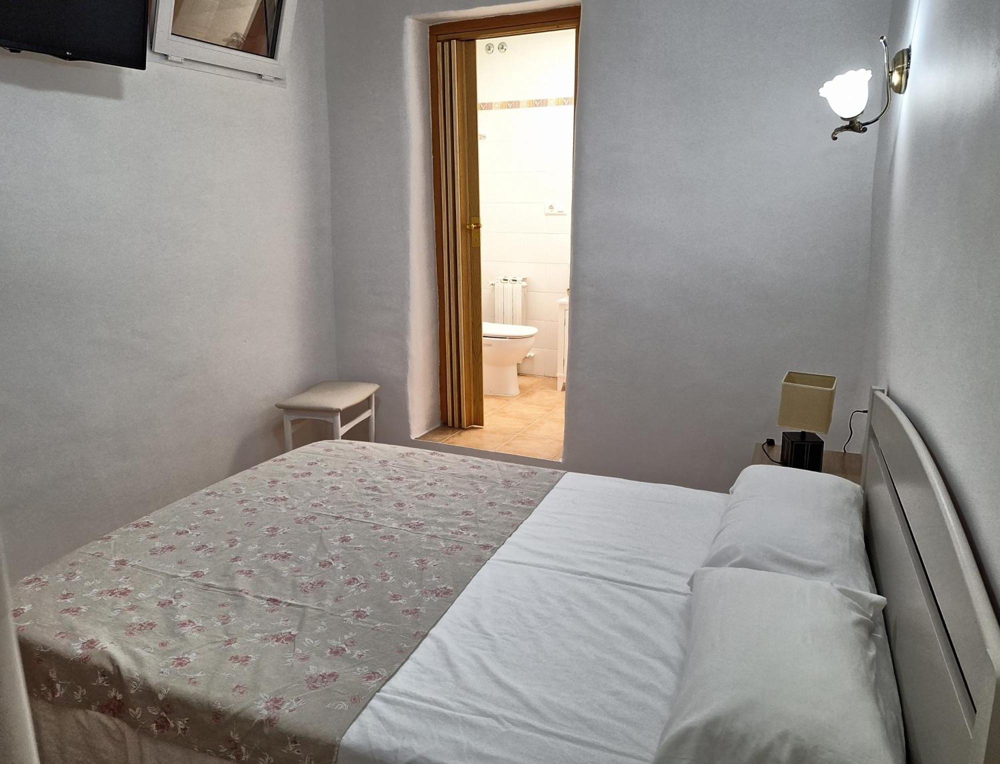 Fonda Toldra Otel Ulldemolins Dış mekan fotoğraf